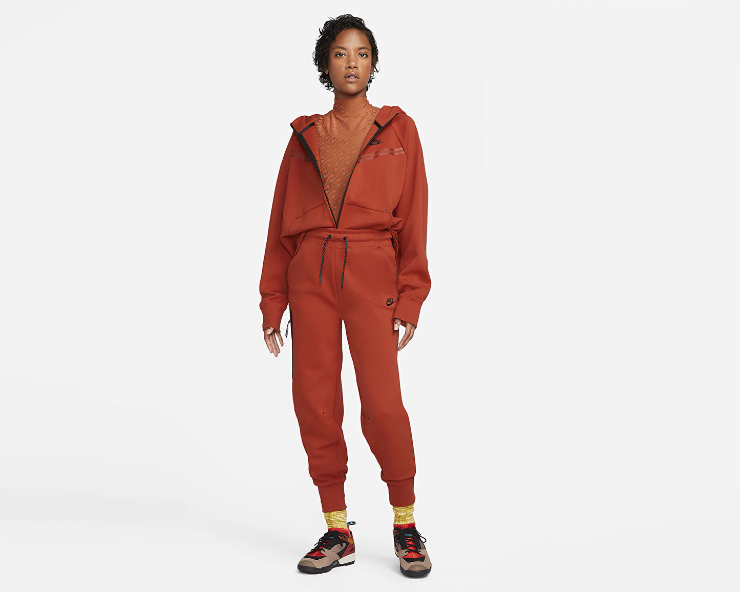 NIKE SPORTSWEAR TECH FLEECE TOMATO RED CW4292-623 KELNĖS