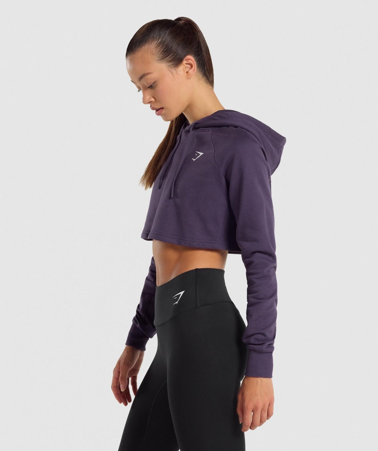 GYMSHARK TRAINING CROPPED HOODIE DARK PURPLE DŽEMPERIS