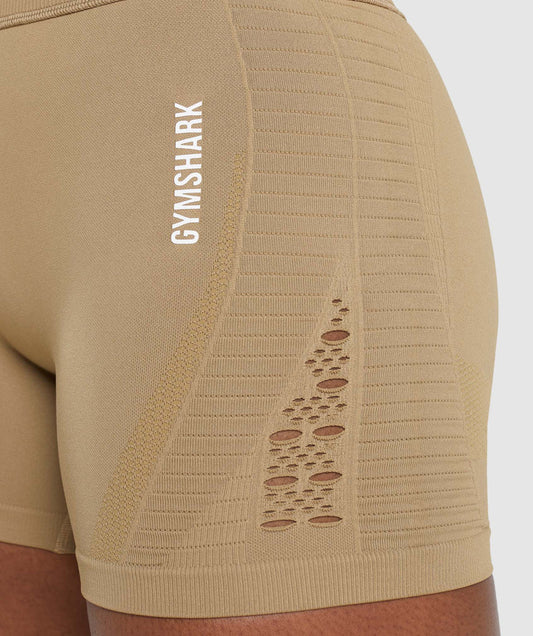 GYMSHARK ENERGY SEAMLESS COOKIE BROWN ŠORTAI