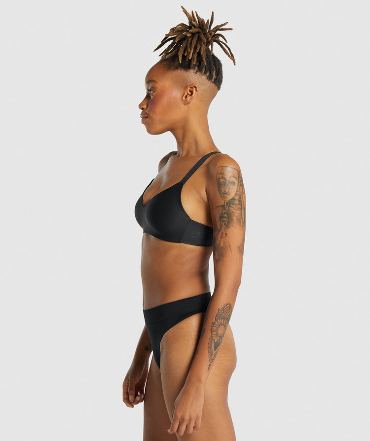 GYMSHARK MOULDED CUP BLACK LIEMENĖLĖ