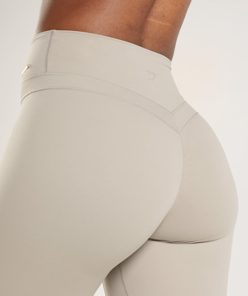 GYMSHARK WHITNEY SIMMONS CYCLING LIGHT GREY STONE ŠORTAI