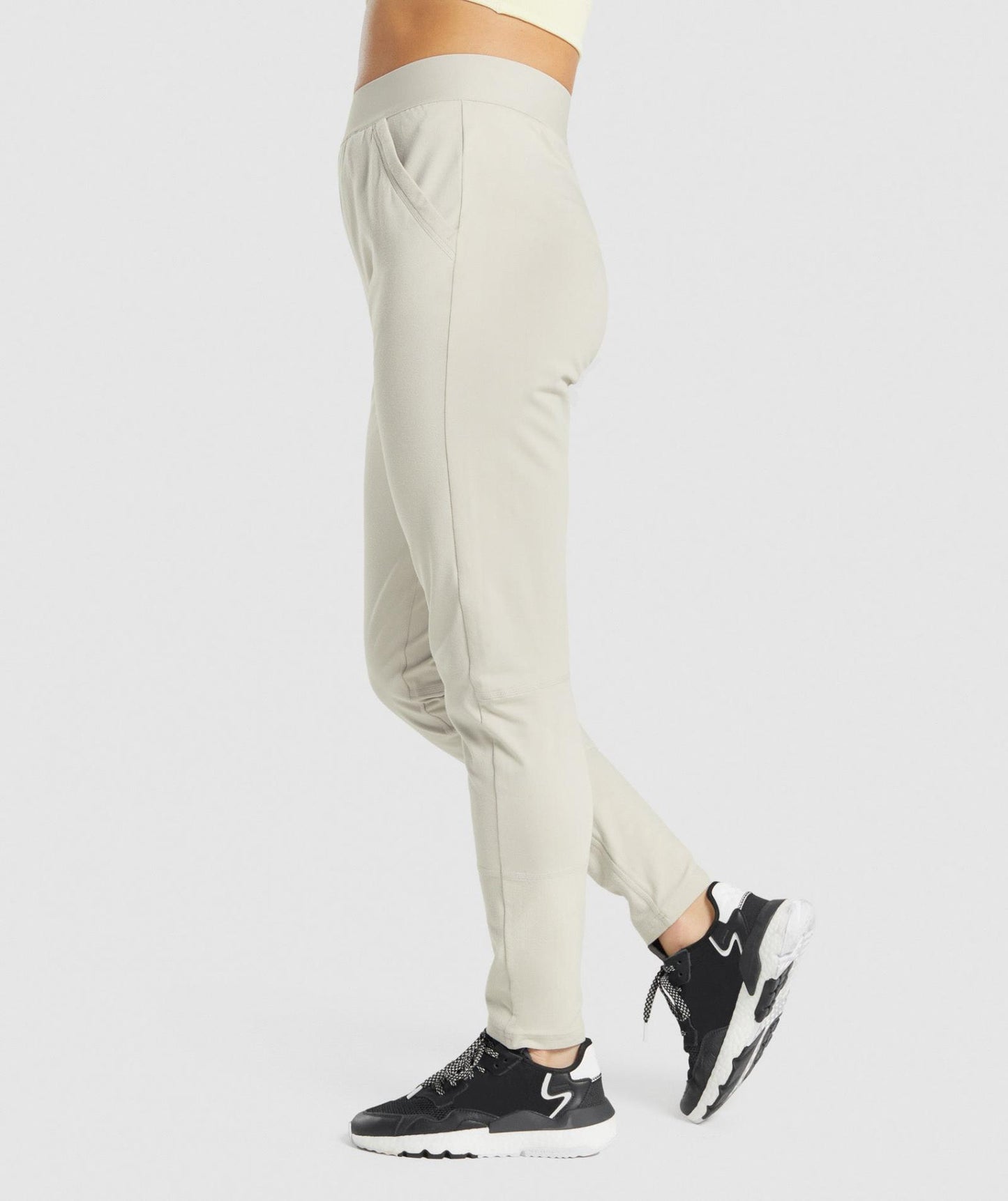 GYMSHARK PAUSE COZY CREAM KELNĖS