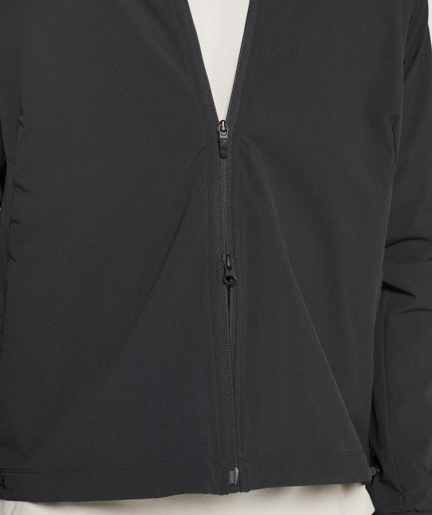 GYMSHARK STUDIO JACKET BLACK STRIUKĖ