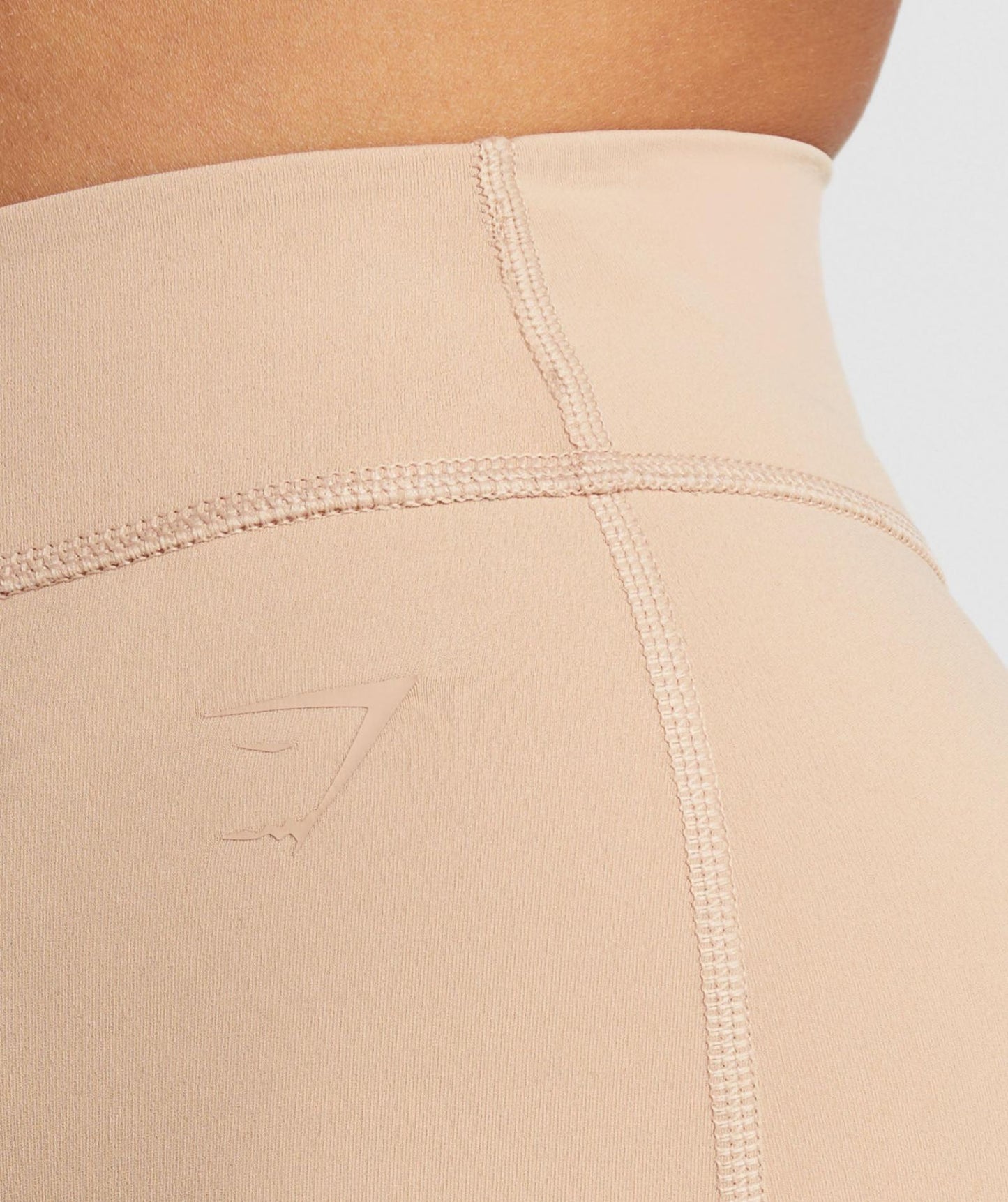 GYMSHARK KK KATHRYN AND KENDRA FIT SHORTS CREAM ŠORTAI