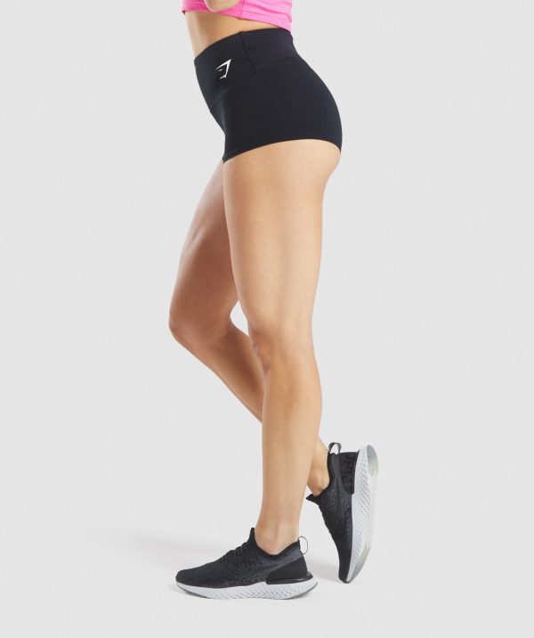 GYMSHARK TRAINING SHORT LENGTH BLACK ŠORTAI