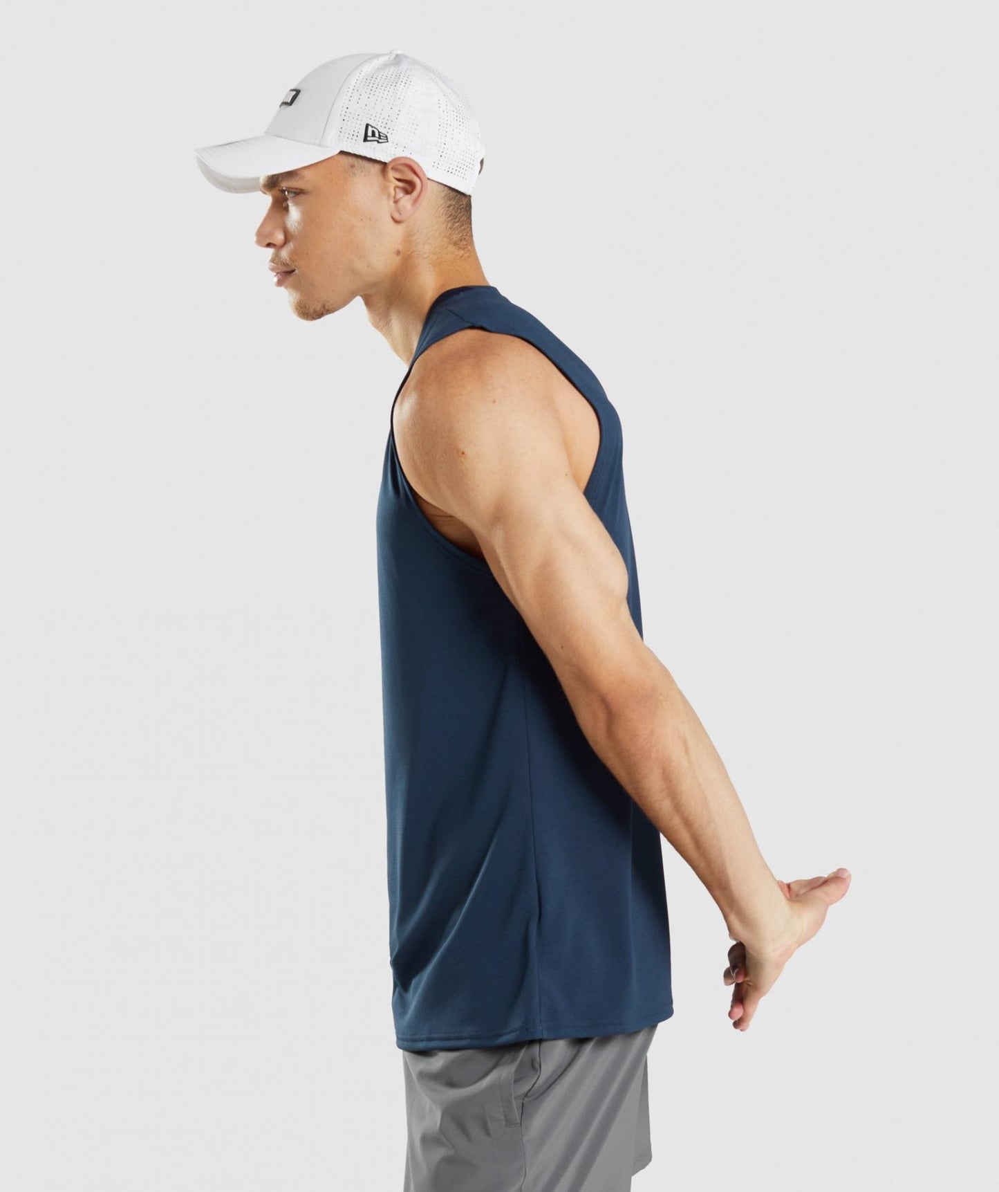 GYMSHARK ARRIVAL SLEEVELESS NAVY SPORTINĖ PALAIDINĖ