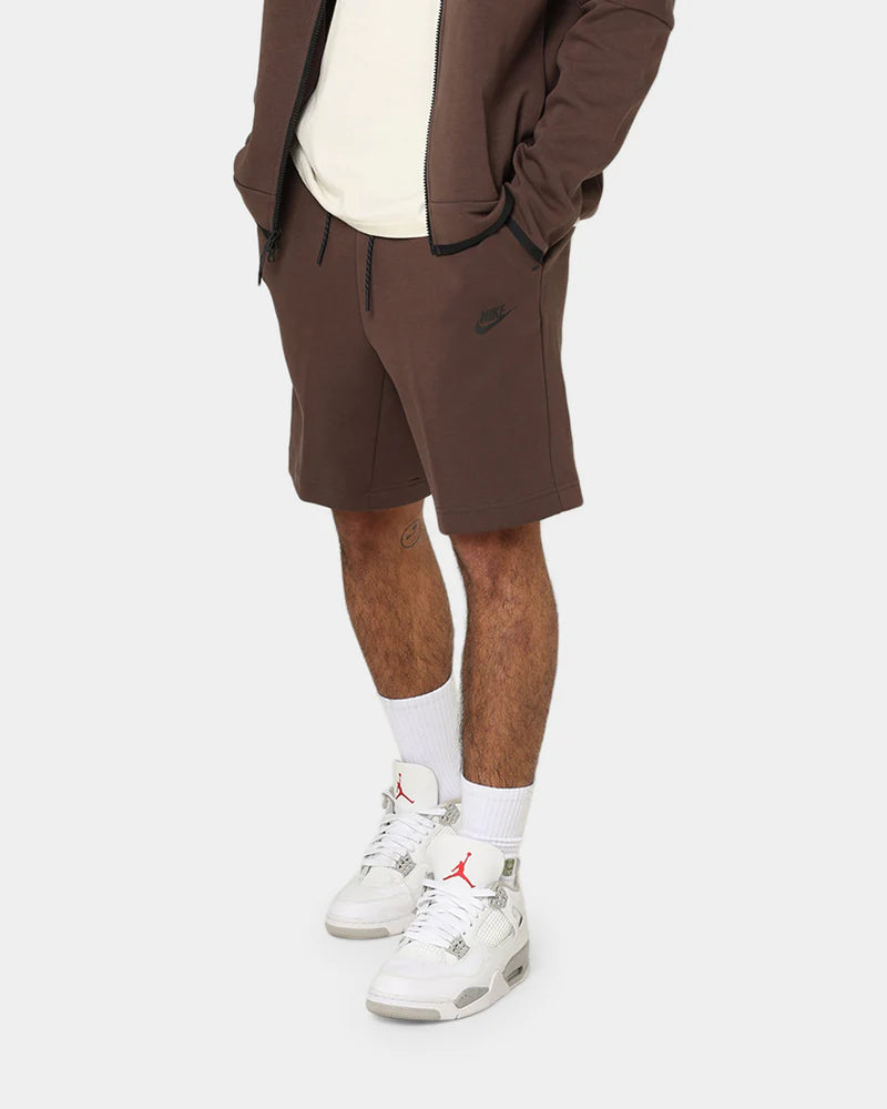 NIKE TECH FLEECE DARK BROWN DV0539-237 ŠORTAI