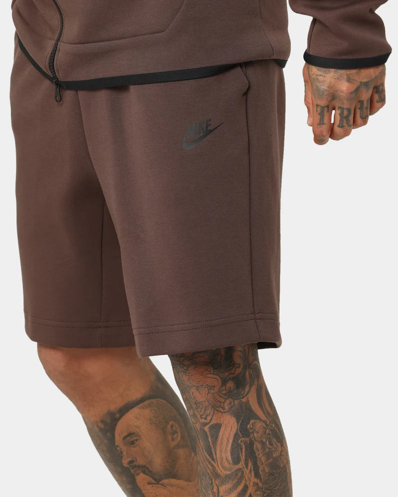 NIKE TECH FLEECE DARK BROWN DV0539-237 ŠORTAI