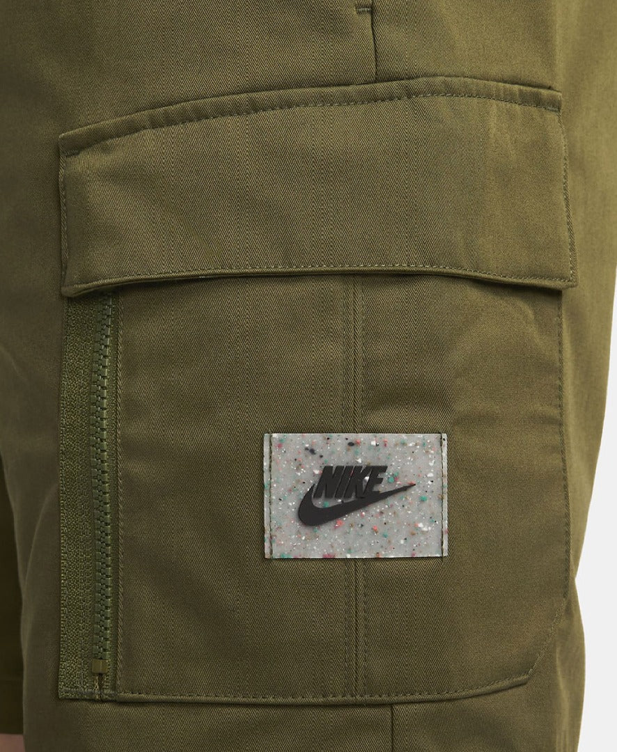 NIKE SPORTSWEAR ESSENTIALS CARGO ARMY GREEN DV1126-326 ŠORTAI