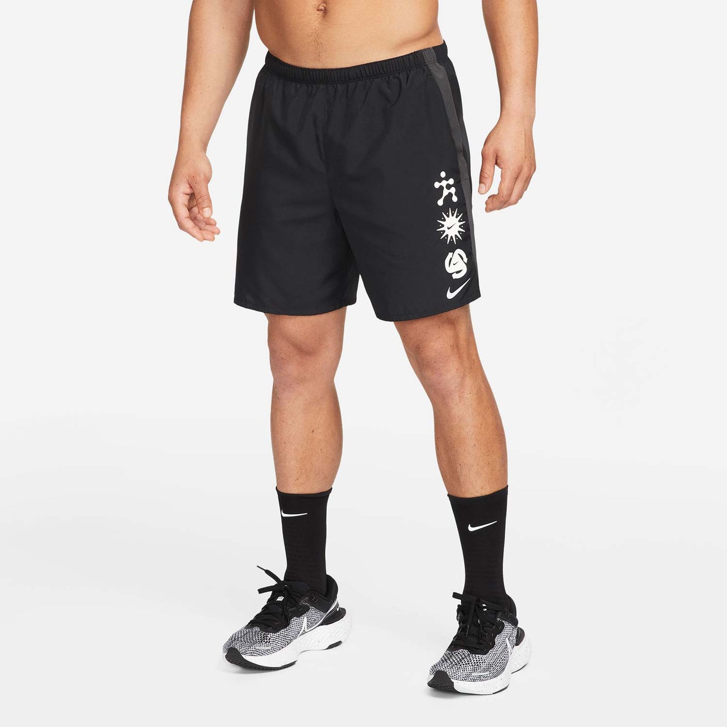 NIKE DRI-FIT WILD RUN CHALLENGER 7" BLACK DM4713-010 ŠORTAI