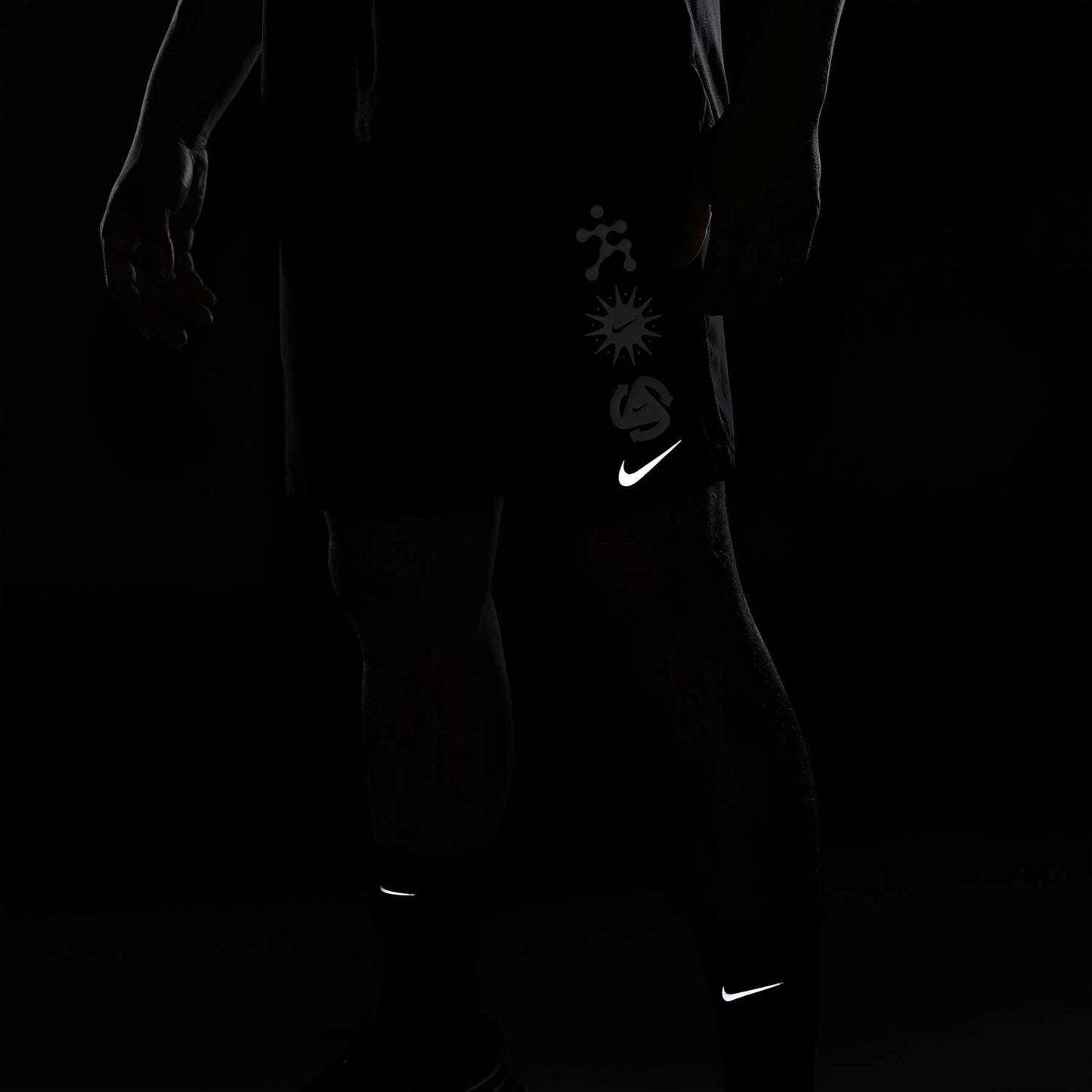 NIKE DRI-FIT WILD RUN CHALLENGER 7" BLACK DM4713-010 ŠORTAI