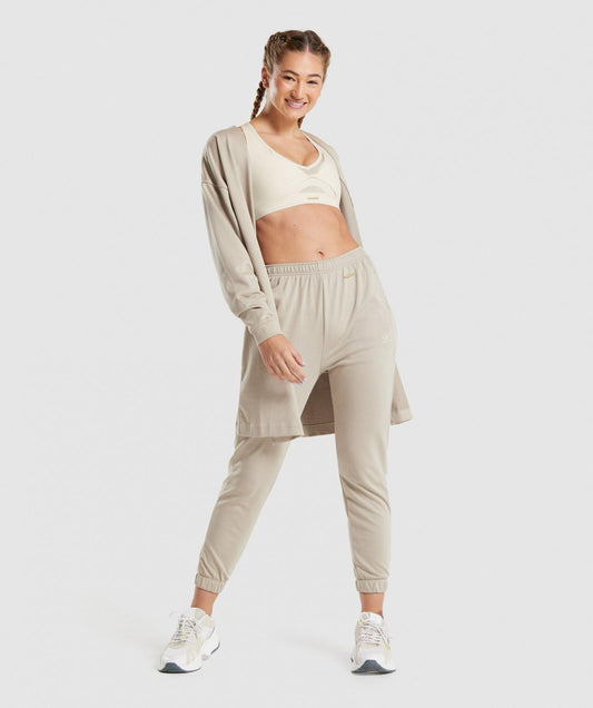 GYMSHARK WHITNEY SIMMONS LOOSE CREAM KELNĖS