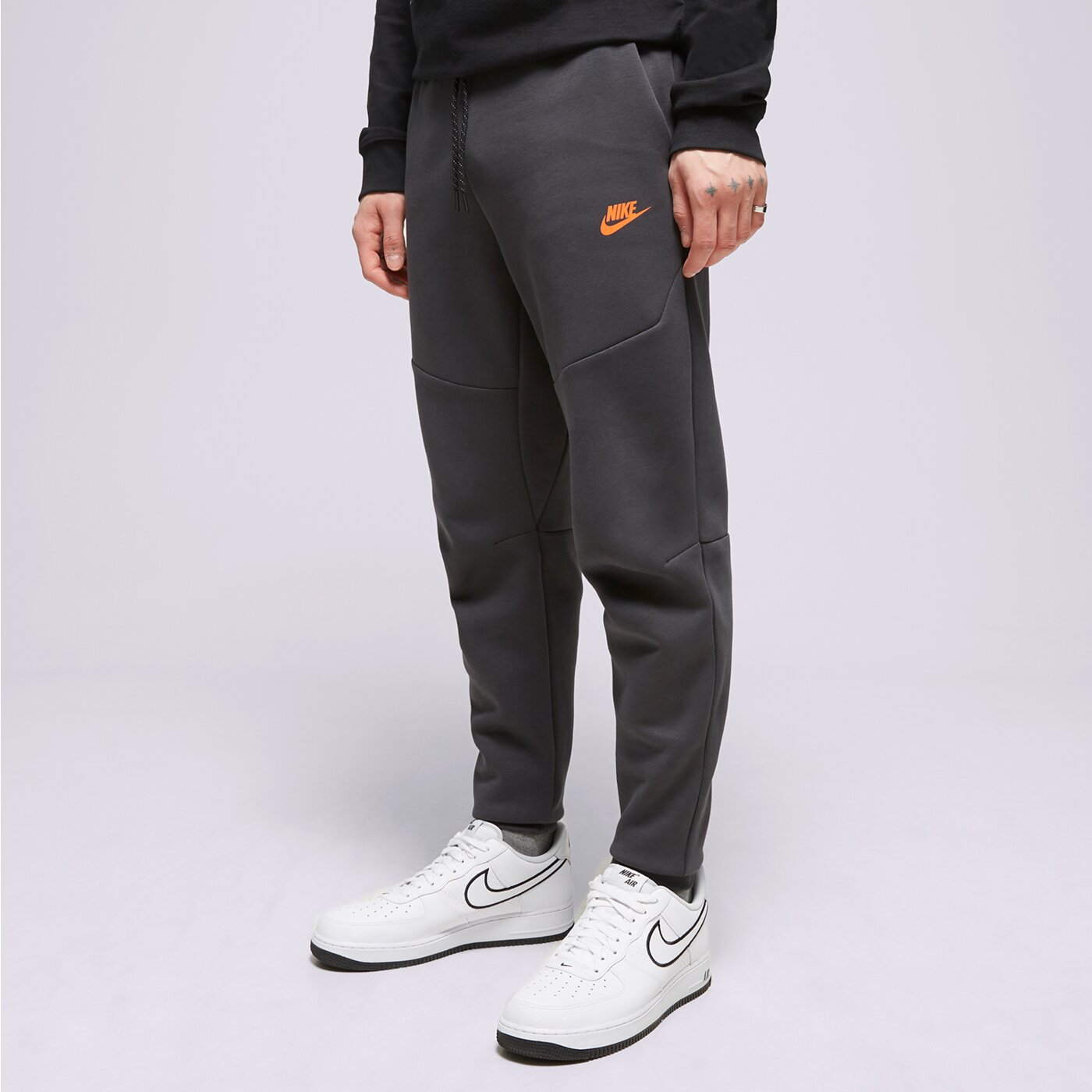 NIKE SPORTSWEAR TECH FLEECE STONE GREY DV0538-070 KELNĖS