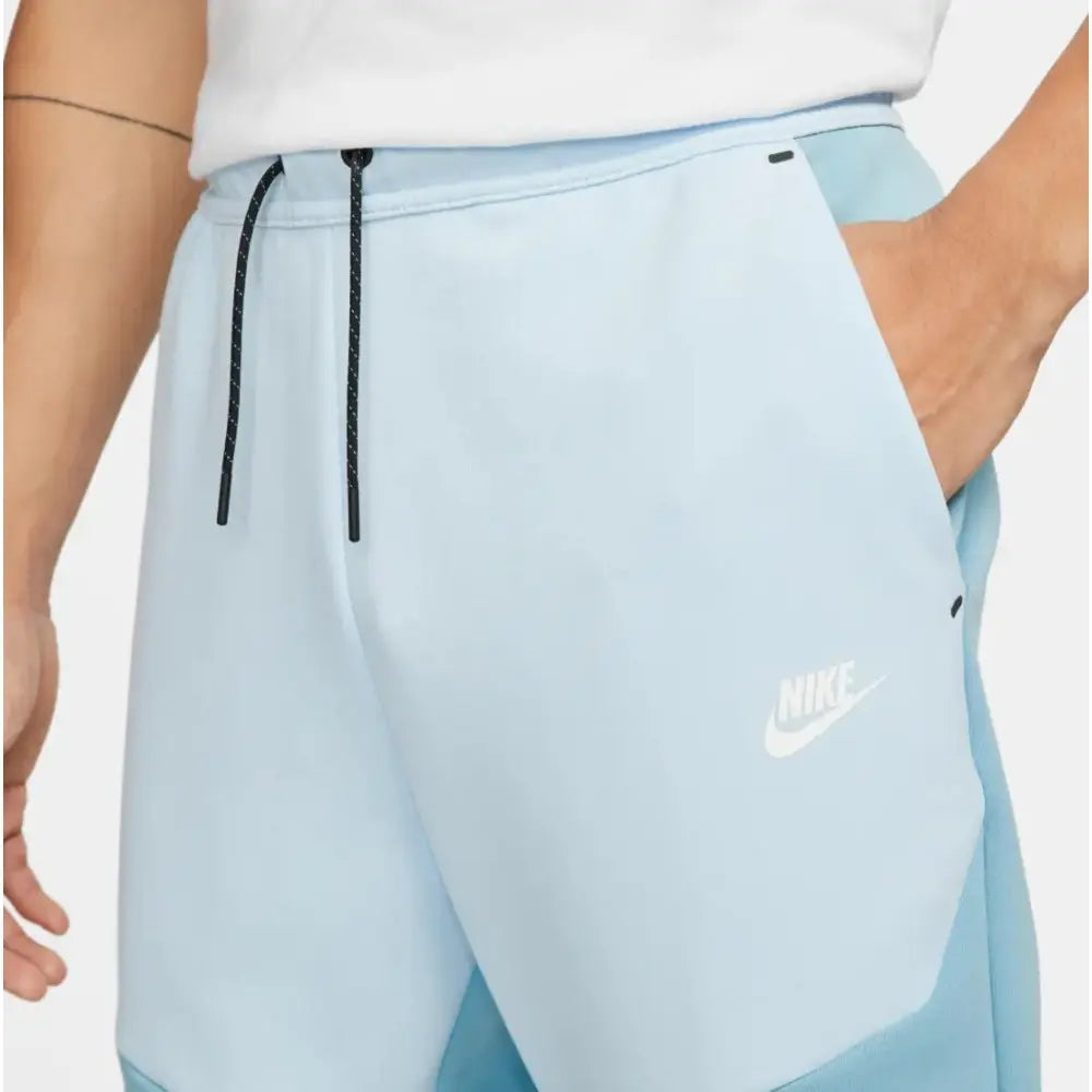 NIKE SPORTSWEAR TECH FLEECE BABY BLUE/SKY BLUE CU4495-494 KELNĖS