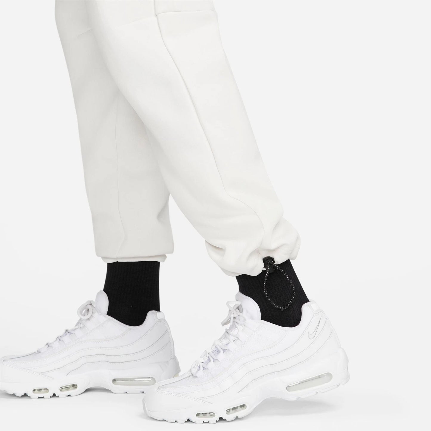 NIKE SPORTSWEAR TECH FLEECE STRAIGHT MILK WHITE DQ4312-030 KELNĖS
