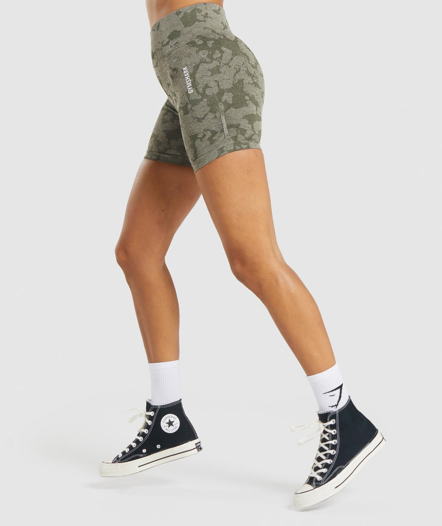 GYMSHARK ADAPT CAMO SEAMLESS DARK GREEN ŠORTAI
