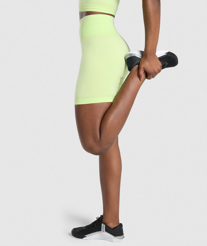 GYMSHARK APEX SEAMLESS LIGHT GREEN ŠORTAI