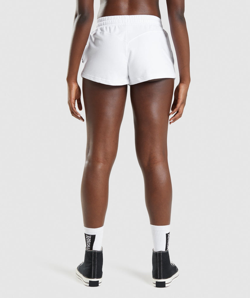 GYMSHARK LEGACY GRAPHIC WHITE MILK ŠORTAI