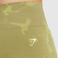 GYMSHARK ADAPT CAMO SEAMLESS ARMY GREEN ŠORTAI