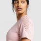 GYMSHARK ENERGY SEAMLESS T-SHIRT LIGHT PINK SPORTINĖ PALAIDINĖ