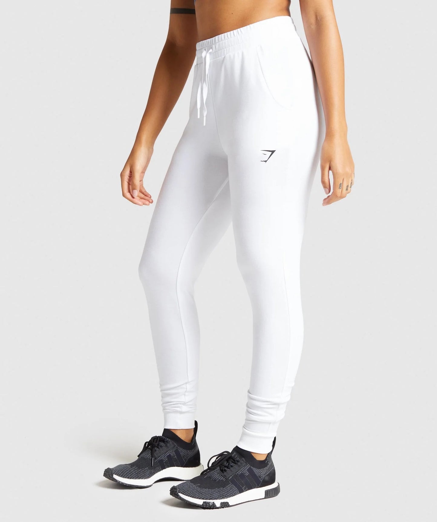 GYMSHARK PIPPA TRAINING JOGGERS WHITE KELNĖS