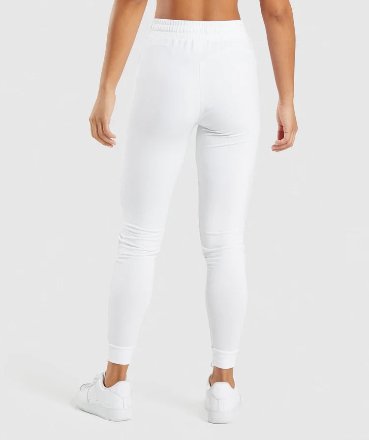 GYMSHARK PIPPA TRAINING JOGGERS WHITE KELNĖS