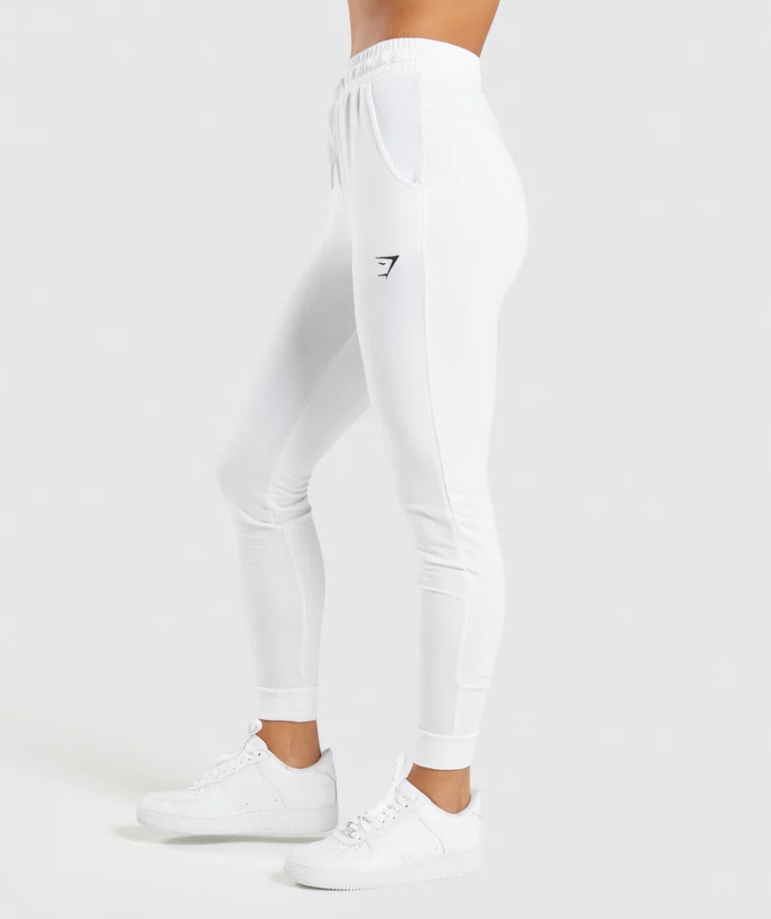 GYMSHARK PIPPA TRAINING JOGGERS WHITE KELNĖS