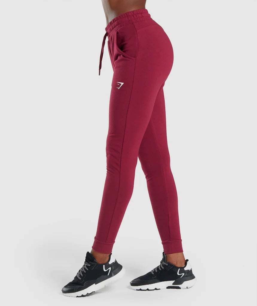 GYMSHARK PIPPA TRAINING JOGGERS BURGUNDY KELNĖS