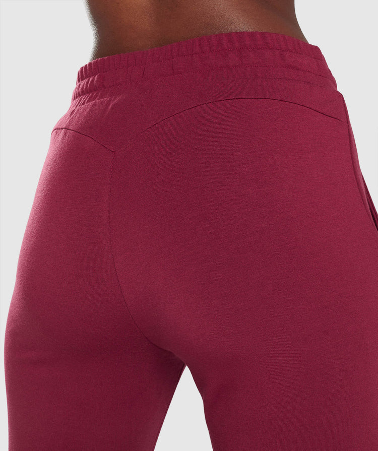 GYMSHARK PIPPA TRAINING JOGGERS BURGUNDY KELNĖS