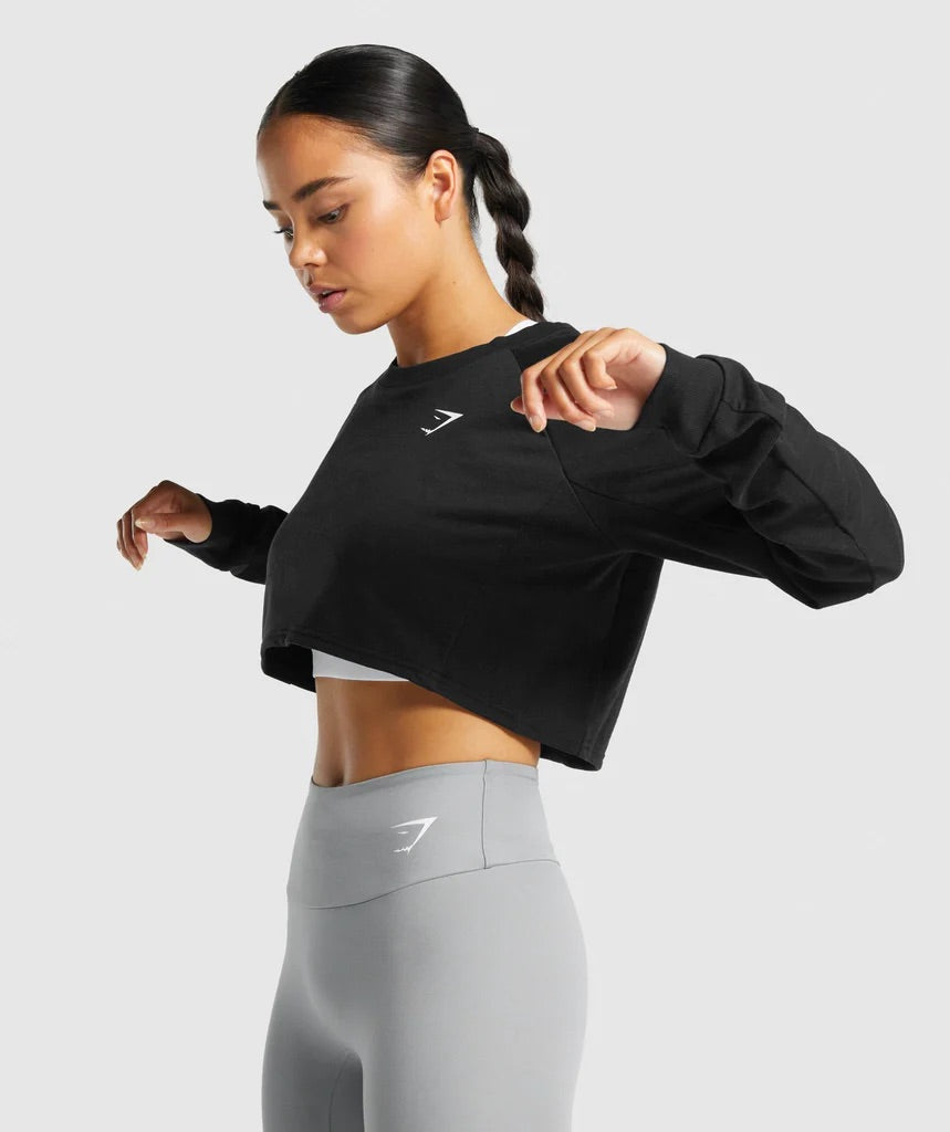 GYMSHARK TRAINING CROPPED SWEATER BLACK DŽEMPERIS