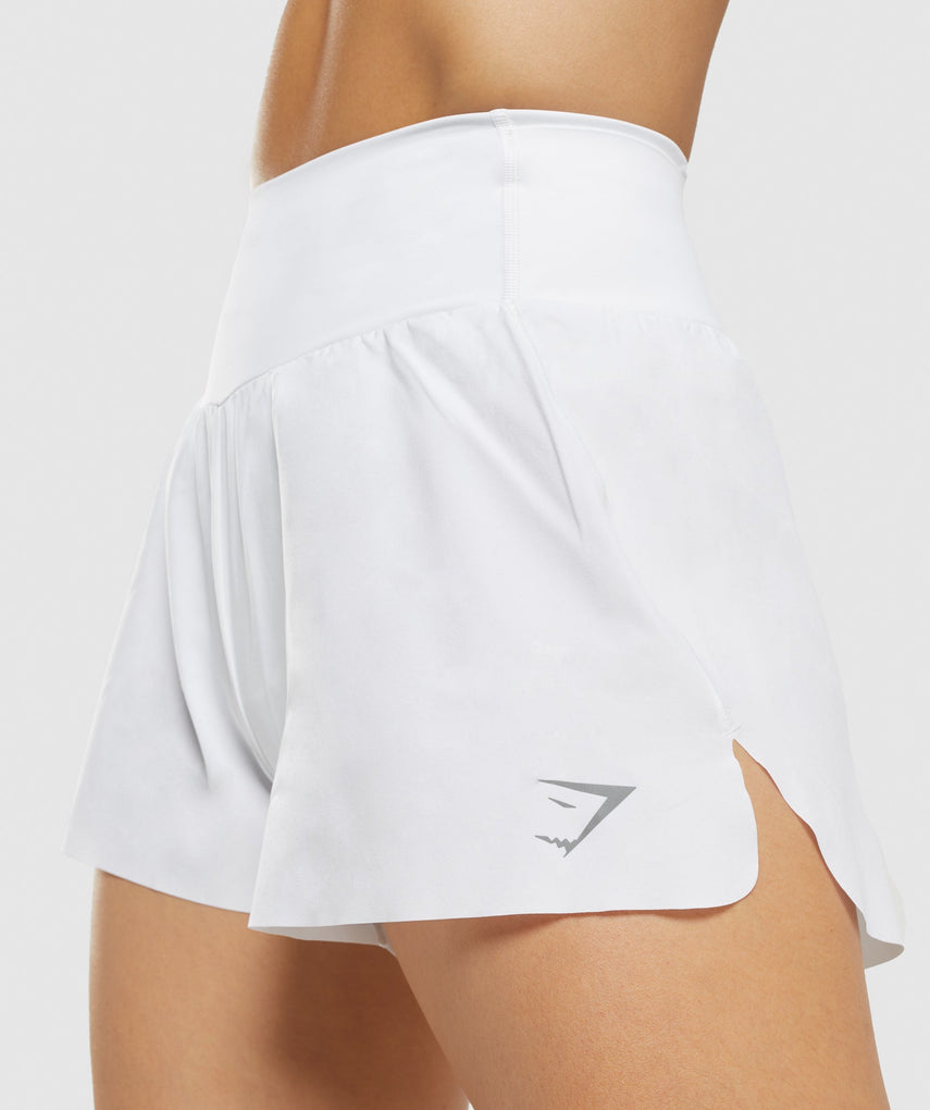 GYMSHARK SPEED WHITE MILK ŠORTAI