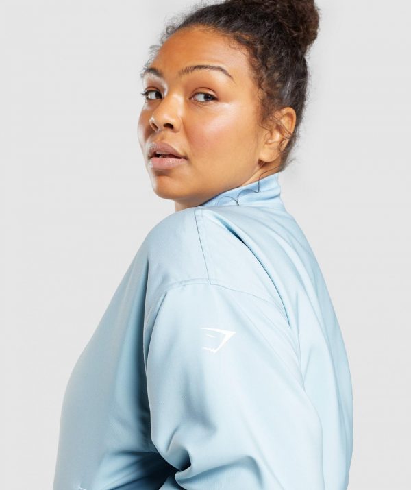 GYMSHARK DAMES ESSENTIAL BOMBER LIGHT BLUE STRIUKĖ