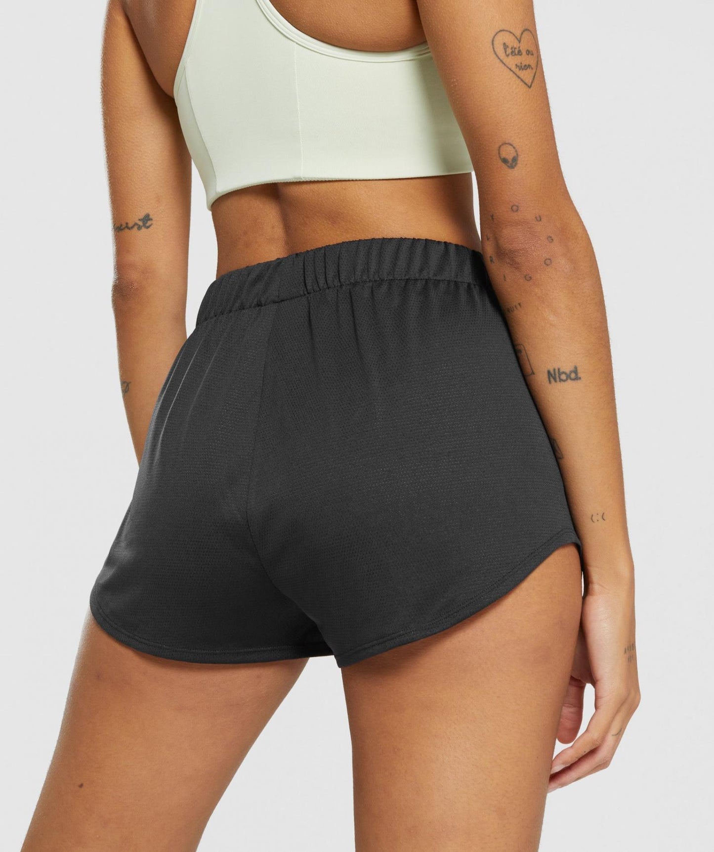 GYMSHARK TRAINING MESH BLACK ŠORTAI