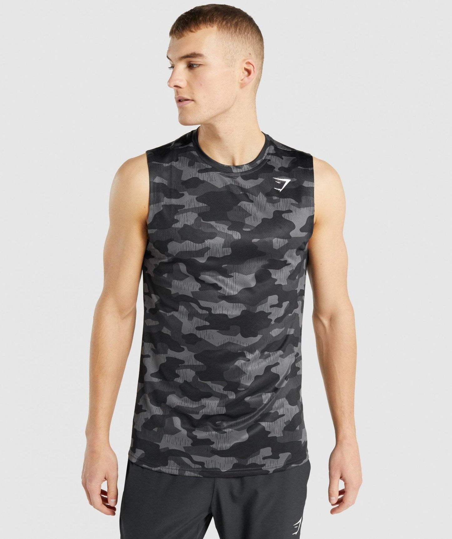 GYMSHARK ARRIVAL SLEEVELESS BLACK PRINTED SPORTINĖ PALAIDINĖ